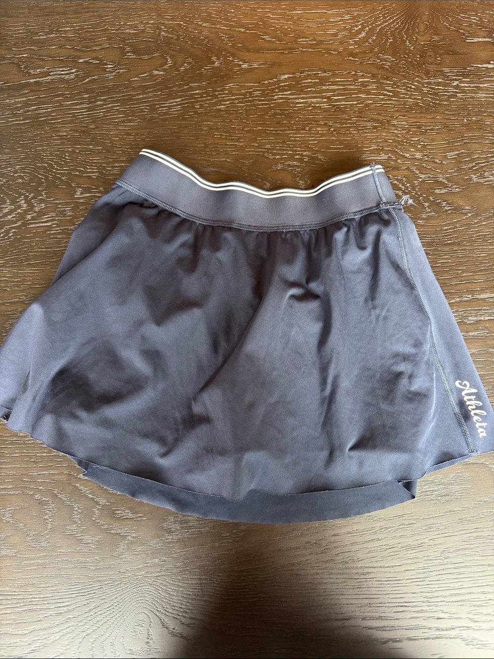 Athleta charcoal gray circle skort with contrast waist stripe